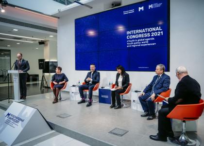 Сотрудники СПБГЛТУ приняли участие в международном конгресее в Казани