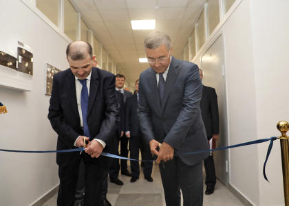 Министр науки и высшего образования РФ открыл в Корабелке новую лабораторию