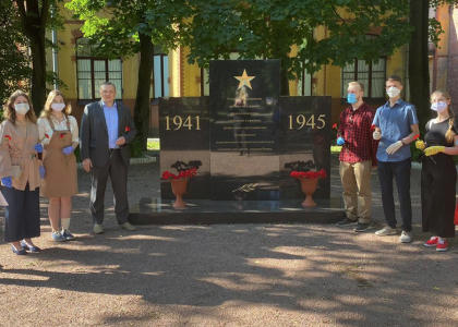 Сотрудники Педиатрического университета почтили память погибших в годы Великой Отечественной войны 