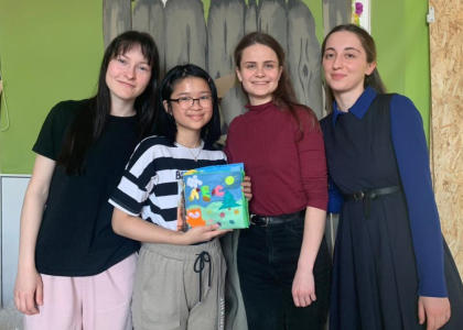Студенты СПбГПМУ передали развивающие книги для слабовидящих детей