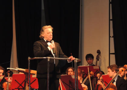 24 декабря в Колонном зале РГПУ им. А.И. Герцена состоялся новогодний концерт Санкт-Петербургского симфонического оркестра «Классика»