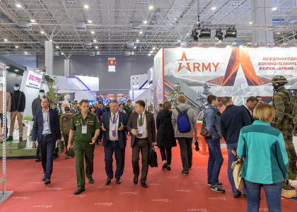 Ректор СПбПУ принял участие в деловой программе и оценил экспозицию форума «Армия-2019»