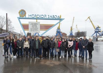 Будущие кораблестроители посетили Кронштадтский морской завод