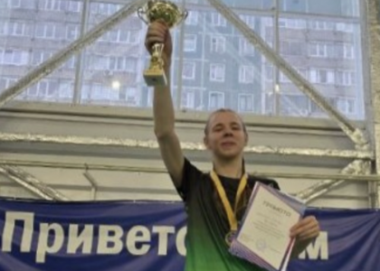 Праздничный турнир по настольному теннису принёс победу студенту СПбГЛТУ