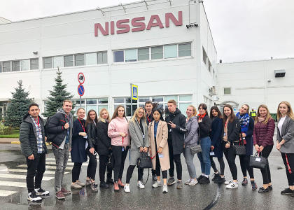Студенты Корабелки посетили завод NISSAN в Санкт-Петербурге