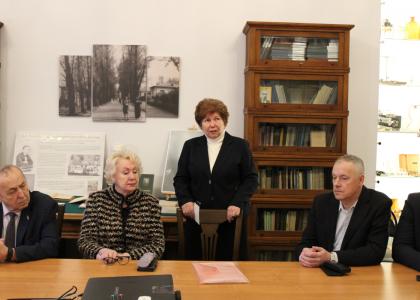 В Педиатрическом университете представили подлинные документы из архива Карла Раухфуса