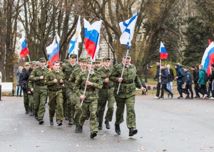 Студенты ВОЕНМЕХА отметили День народного единства спортивным мероприятием в Московском Парке Победы