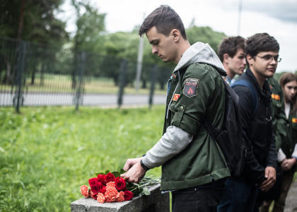 Стройотряды Политеха почтили память героев Великой Отечественной войны