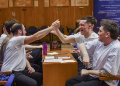 Кино, музыка и математические задачи: в Корабелке прошла интеллектуальная игра «КВИЗ»