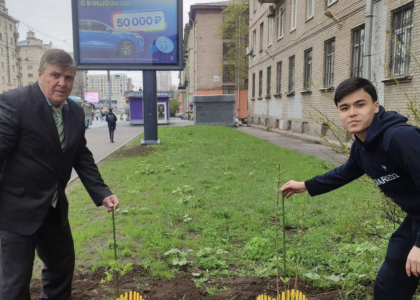 Сирень Победы: студенты Педиатрического университета высадили деревья в память о героях